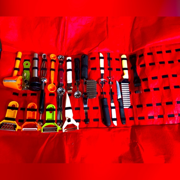 MCM Vintage 23 Piece Garnish Set w/ Case - Picture 1 of 13